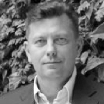 Interview: Krzysztof Kołodziejski – Country Manager, Santen Poland